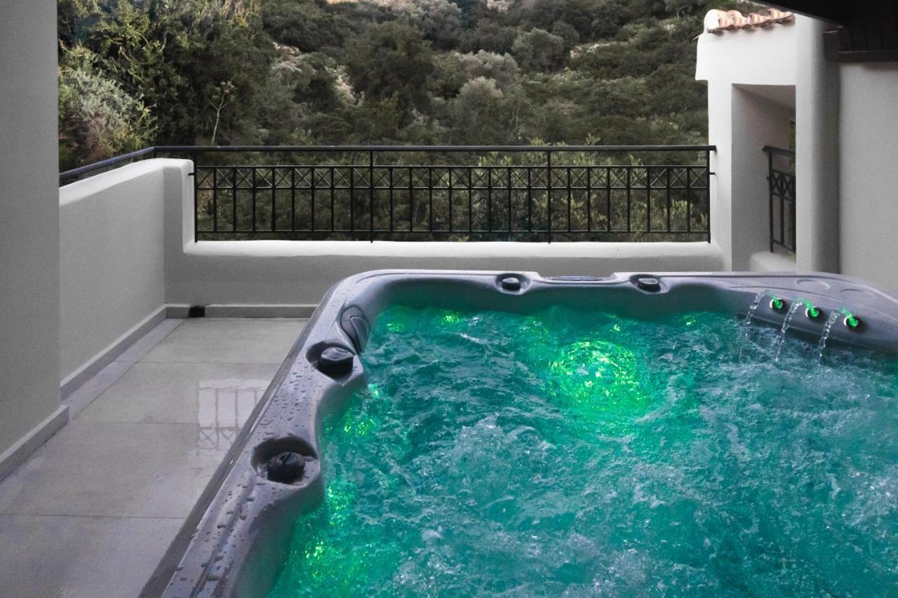 Villa Ventus, 40Sqm Private Pool & Hot Tub! Roussospítion Extérieur photo
