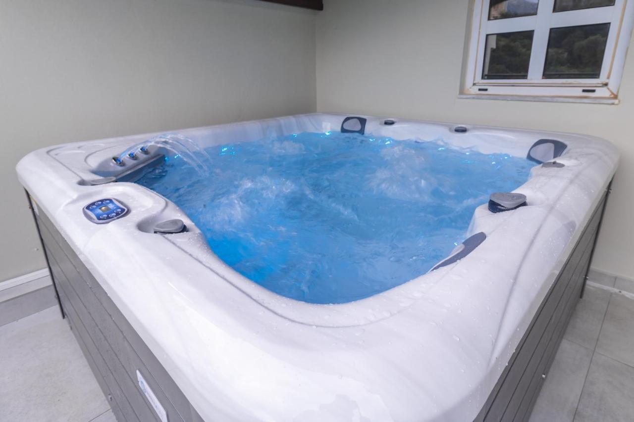 Villa Ventus, 40Sqm Private Pool & Hot Tub! Roussospítion Extérieur photo